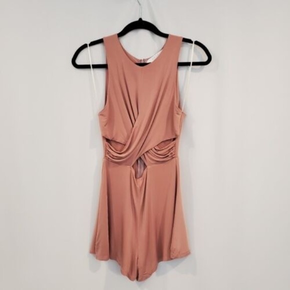 ASTR the Label Pink Cutout Romper Size Small Criss cross Sleeveless Balletcore - Picture 1 of 11